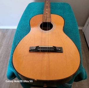 Estrella Dreadnought Classical Acoustic Guitar. Made in Japan. With New Strings